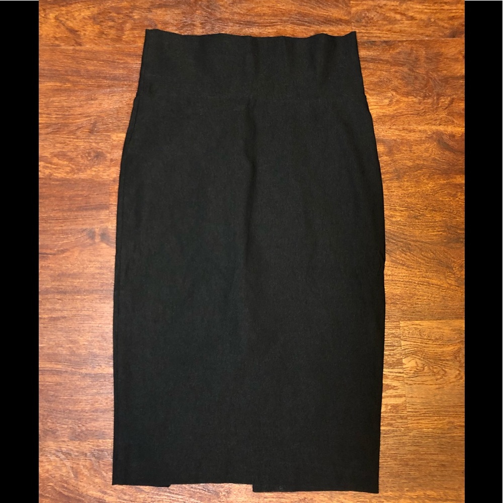 Large Vivian Grace Black pencil skirt. NWOT